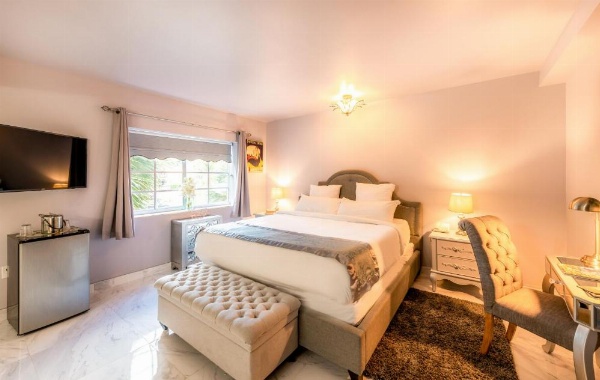 Secure Booking Portal image 34